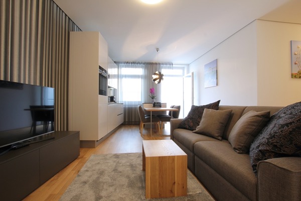 Übergangswohnung Terrassen-Wohnung Penzing: Wohnküche